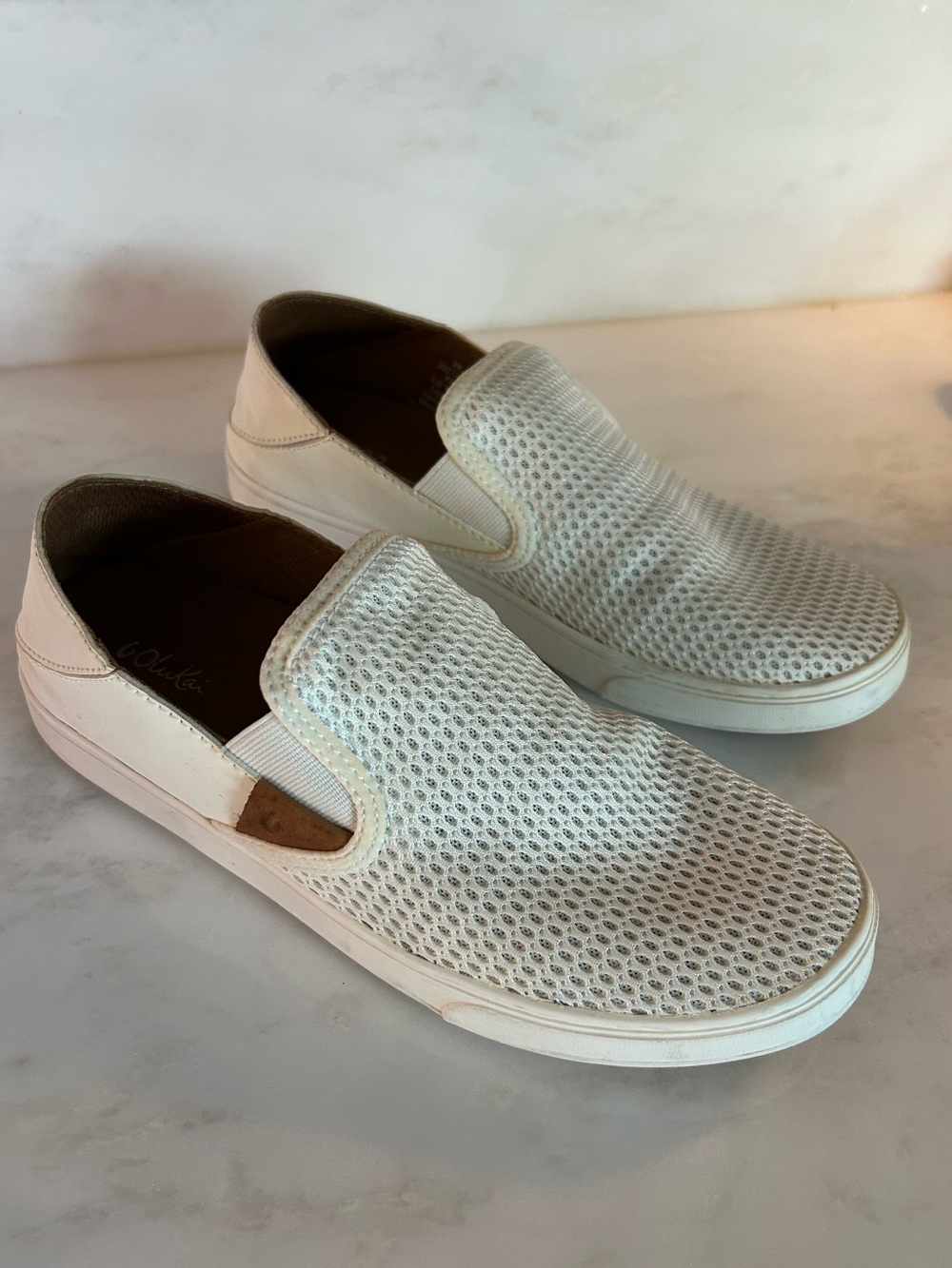 OluKai Pehuea Womens 7.5 White Mesh Slip On Sneakers Drop-In Heel
